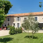 Au Logis De Bellefois - D'hotes 3* Neuville-du-Poitou