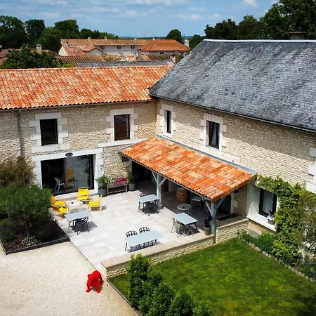 Couette-café Au Logis De Bellefois - D'hôtes&restauration