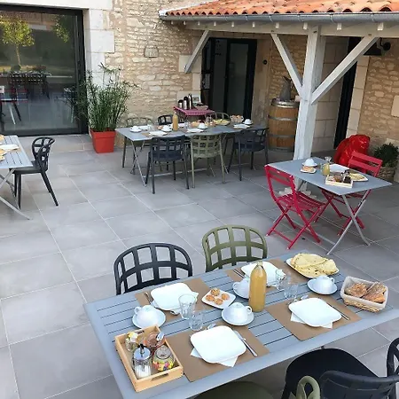 Au Logis De Bellefois - D'hotes 3*