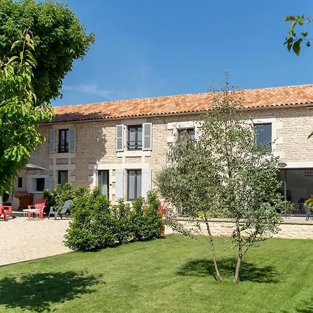 Au Logis De Bellefois - D'hotes 3* Neuville-de-Poitou