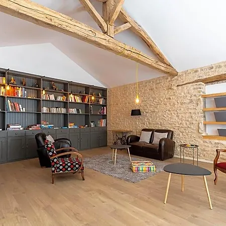 Au Logis De Bellefois - D'hotes Bed & Breakfast