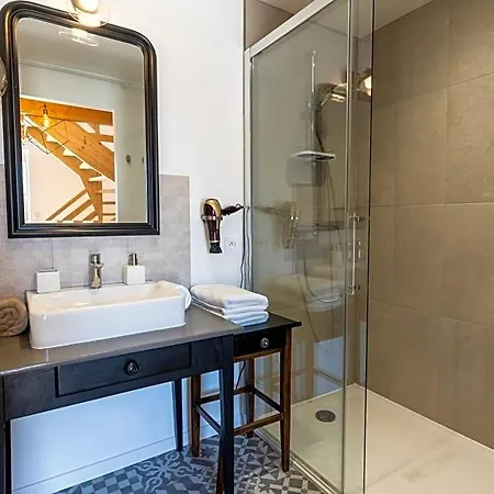 Au Logis De Bellefois - D'hotes Bed & Breakfast 3*