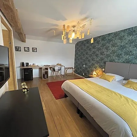 Au Logis De Bellefois - D'hotes Bed & Breakfast Neuville-du-Poitou