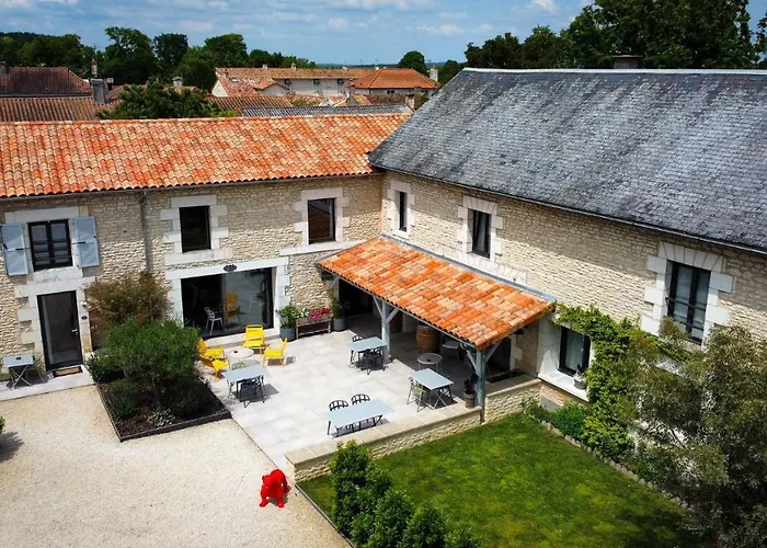 Bed & Breakfast Au Logis De Bellefois - D'hotes