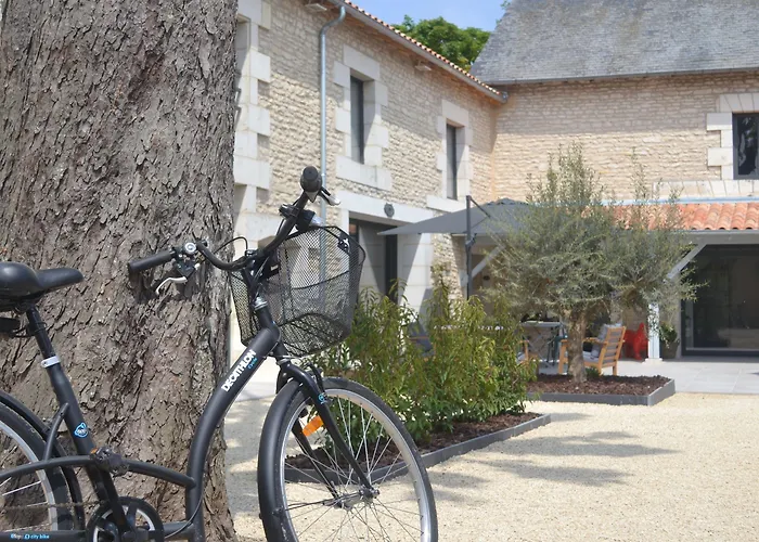 Au Logis De Bellefois - D'hotes Bed & Breakfast Neuville-de-Poitou